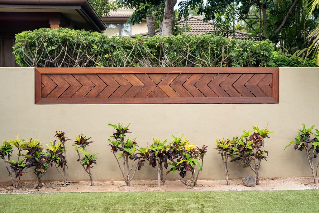 Custom Gate — Maui